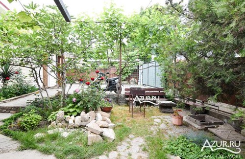 Arkhipo-Osipovka House | Gostievoi dvorik na Rabochey 20
