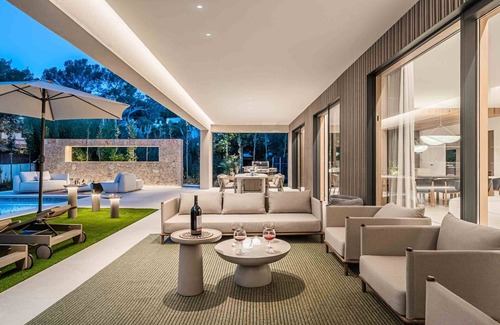 Urbanitzacio Gotmar Villa | Gotmar Beach is a modern contemporary villa, close to the beach, with Private Heated Swimming Pool, 5 bedrooms in Puerto Pollensa, Mallorca