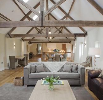 Stonegate House | Goudhurst Oast by Bloom Stays