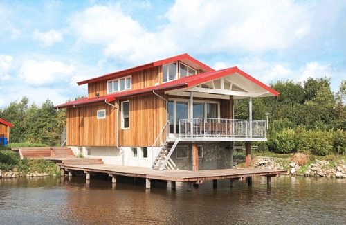 Burgum Villa | Goudplevier Bubbelbad 10+2