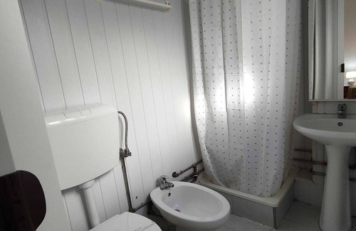 Coimbra City Centre Cabin | Gouveia Residence AL/21898 Residential in the heart of downtown Coimbra