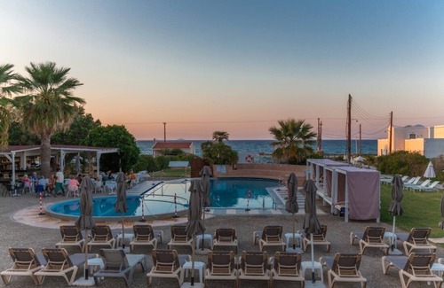 Kato Gouves Hotel | Gouves Bay Hotel is a summer holiday paradise in Gouves.