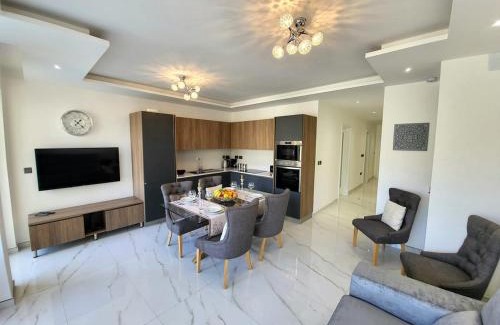 Xlendi Apartment | Gozo Xlendi Coastal Apartment with Stunning Sea View, Free Private Parking, AC & WiFi