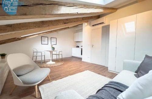 Citta Nuova-Barriera Nuova-San Vito-Citta Vecchia Apartment | Gozzi 4 Tirabora Short Rent