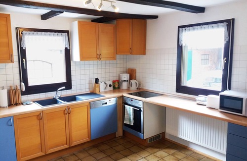 Neunkirchen-Seelscheid House | Gräfrath Guesthouse Neunkirchen-Seelscheid