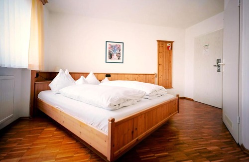 Gemarkung Niederraunau Hotel | Grüner Baum Garni