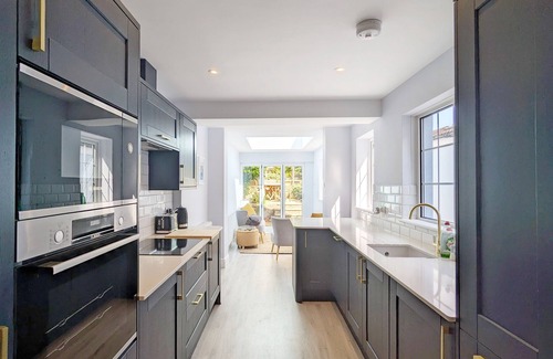 Emsworth Cottage | Grace Cottage - Emsworth - a cottage that sleeps 6 guests in 3 bedrooms