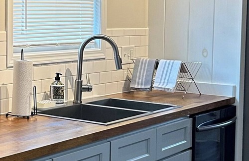 Gastonia House | Grace Delani Getaway. Charming 3 bedroom home located in Gastonia, NC.