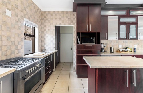Big Bay Villa | Grace of Blaauwberg Two - Large Private Family Home with views!n