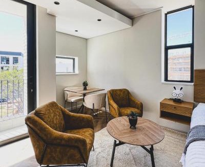 Century City Apartment | Grace On Park by Dajosha