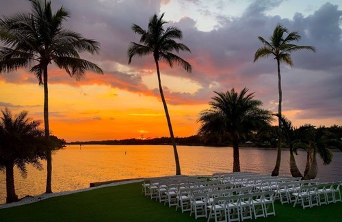 Fort Myers Shores House | Grace River Island Forever Memories Vacations Weddings Birthdays Anniversaries