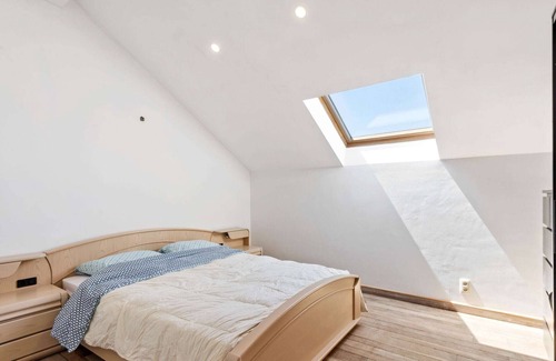 Geetbets House | Graceful Holiday Home in Geetbets with Patio