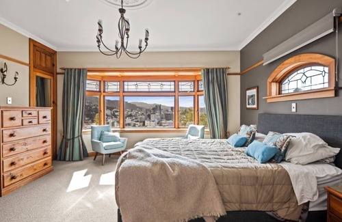 Wellington House | Gracious Retreat in the Heart of Wellington