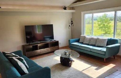 Grafton House | Grafton Rustic House - 4 min from the lake and Lions Den Nature preserve