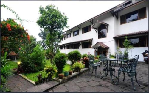 Setiabudi Hotel | Graha Asri Hotel by Qinarya