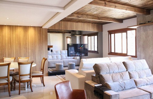 Dutra Apartment | Gramado Apartment & Suites 21, 4dorm. Deluxe Air-conditioned !