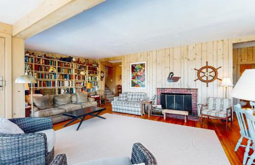 Barnstable House | Gramse Cape House