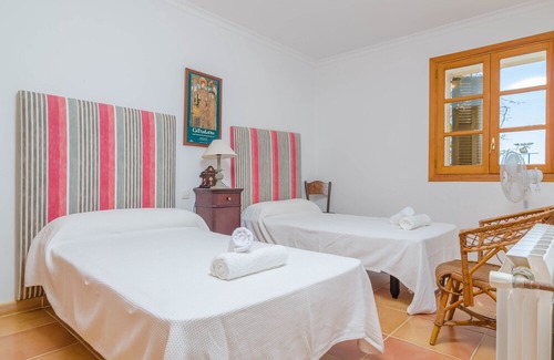Es Llombards Villa | GRAN LLOMBARDS - Villa with private pool in Es Llombards (Santanyí). Free WiFi
