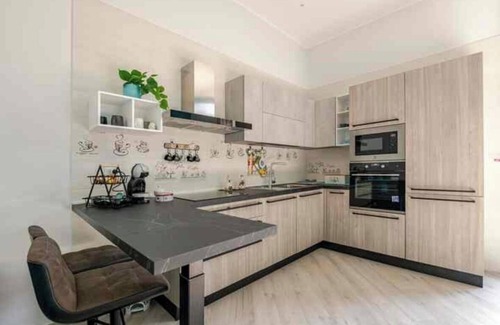 Barletta Apartment | Grand Appartement à 5 Minute a Pied de la Plage Centre Historique et Commerces