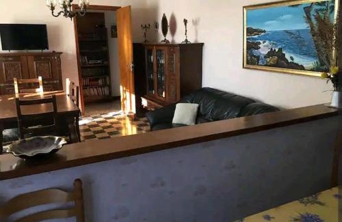Tuchan Apartment | Grand Appartement 6 pers,lumineux,avec terrasse Sud de France