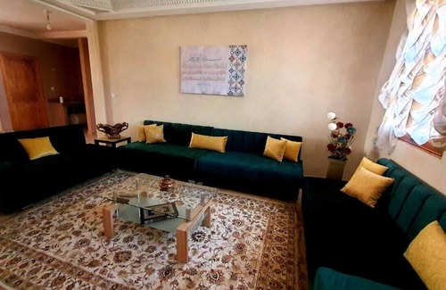 Daoudiate Apartment | Grand Appartement Ensoleillé 4 Façades