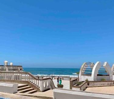 Casablanca Apartment | Grand Appartement Vue mer à Ain Diab - Calme Absolu
