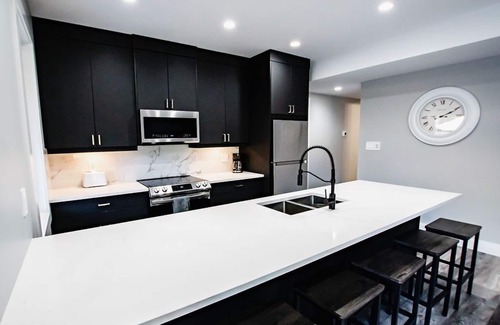 Grand Bend House | Grand Bend Modern Living Entire Lower Unit with Separate Entrance