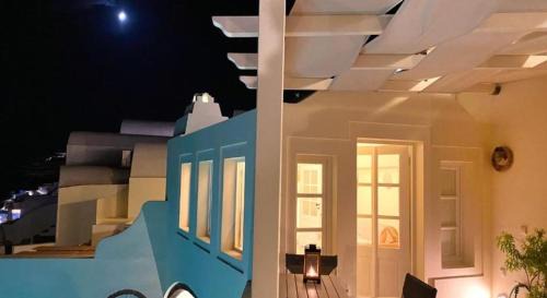 Oia Villa | Grand Canava