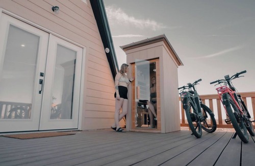 Valle Cabin | Grand Canyon A-Frame Hot tub & Sauna