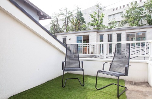 Hiroo House | Grand Central location! Hiroo House, 3Rm-6guests,2min walk/Hiroo Stn,WIFI,Netflx