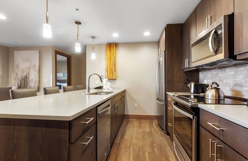 Boulder Ridge Condo | Grand Colorado on Peak 8 1Bedroom - Ski in/out