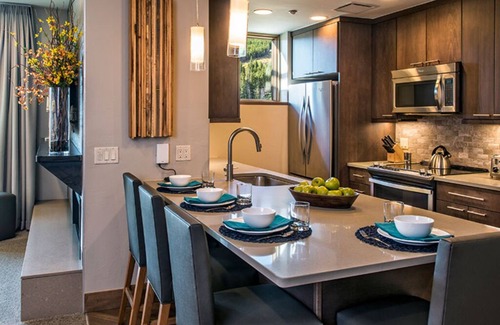 Peak 8 Resort | Grand Colorado - Slopeside Condo at the Base of Peak 8