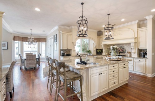 Temecula House | Grand Contento by AvantStay | Extraordinary Estate w/Pool & Movie Room