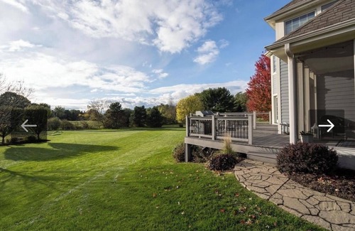 Hartland House | Grand family-sized executive home 15 min from Erin Hills/Lac La Belle Golf