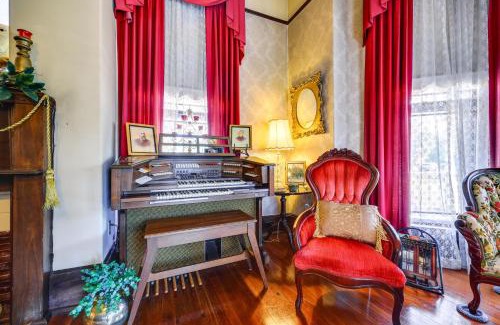 Palatka House | Grand Gables Home 1 Block to St Johns River
