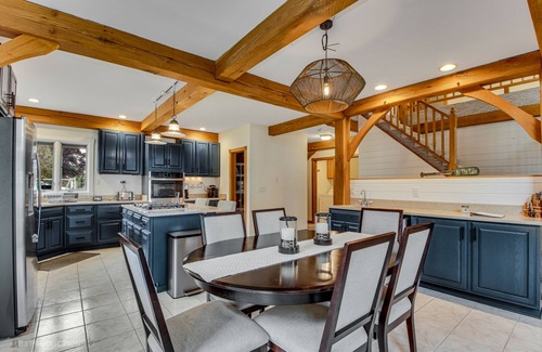 Bass Lake House | Grand Lakefront Home