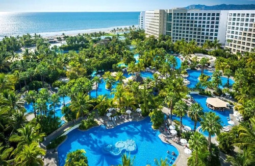 Bucerias Hotel | Grand Luxxe Loft in Nuevo Vallarta