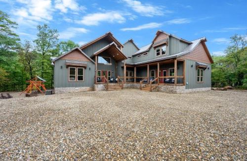Broken Bow House | Grand Marquee