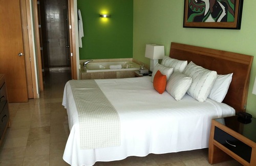 Villa Juarez Resort | Grand Mayan Beach, Golf and Cirque du Soleil Resort at Riviera Maya