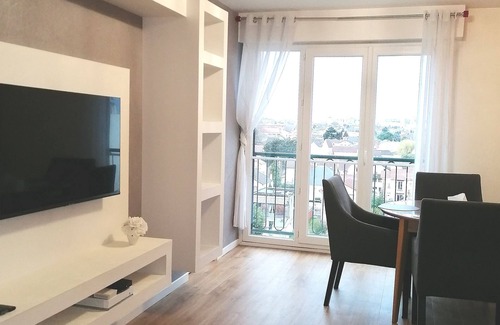 Les Pavillons-sous-Bois Apartment | Grand Paris Tout Confort