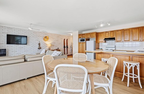 Narooma Apartment | Grand Pacific 1 Unit 1 - Ground Floor