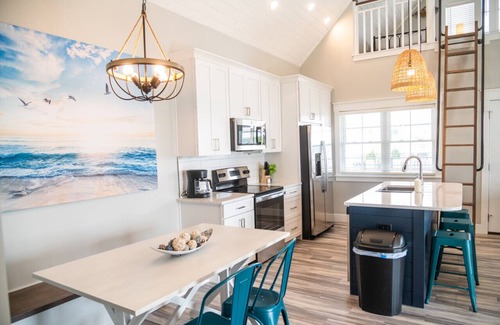 Celina Cabin | Grand Pelican - 3 Bed/1 Loft Lakeside Cottage!