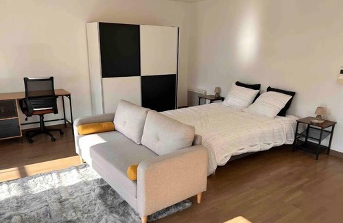 Villeneuve-Saint-Georges Apartment | Grand Studio de 37m2 Avec Terrasse de 12m2