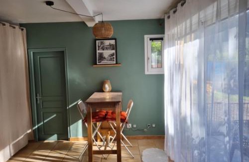 Digne-les-Bains Apartment | Grand studio neuf en rez de jardin avec terrasse