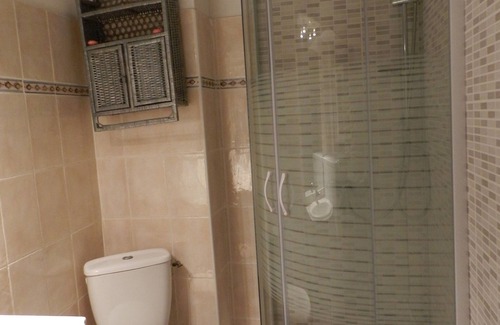 Aigues-Mortes Apartment | Grand Studio Tout Confort RDC