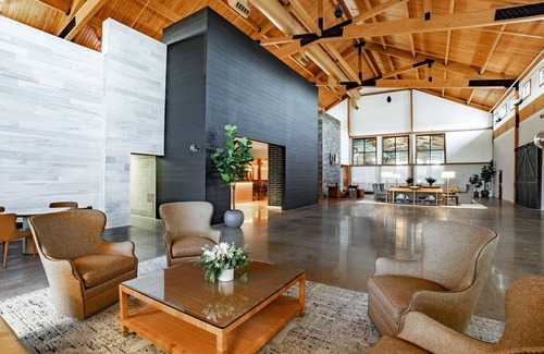 Rothschild Hotel | Grand Suite With Access to Pool, Hot Tub, and Gym