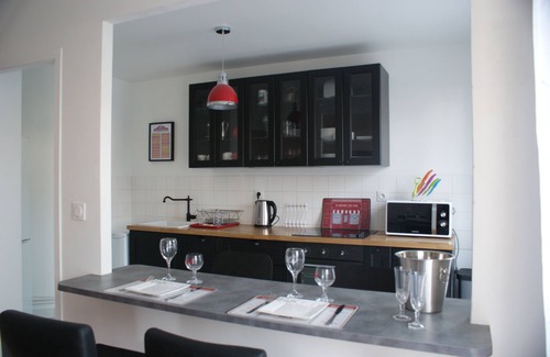 Centre Sud Apartment | Grand T2 of 59m with private garden and parking in the historic center Dijon