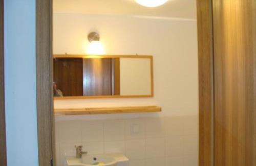 Kamienna Gora Bed & Breakfast | Grand Tulipan