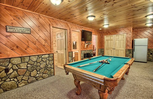 South Bloomingville Cabin | Grand Valley Lodge, 8-Bedrm Lodge - Hocking Hills