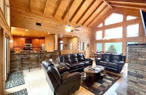 Tellico Plains Cabin | Grand View, 360-degrees of awesome Mountain Views! by RedAwning